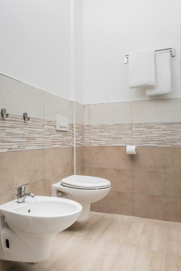Apartment Paruta 65 Milan Bagian luar foto