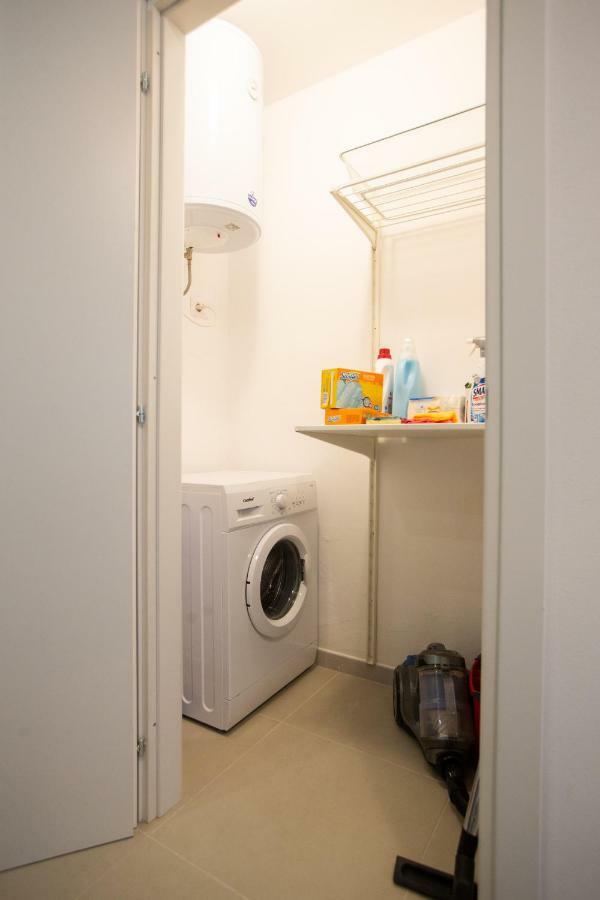 Apartment Paruta 65 Milan Bagian luar foto