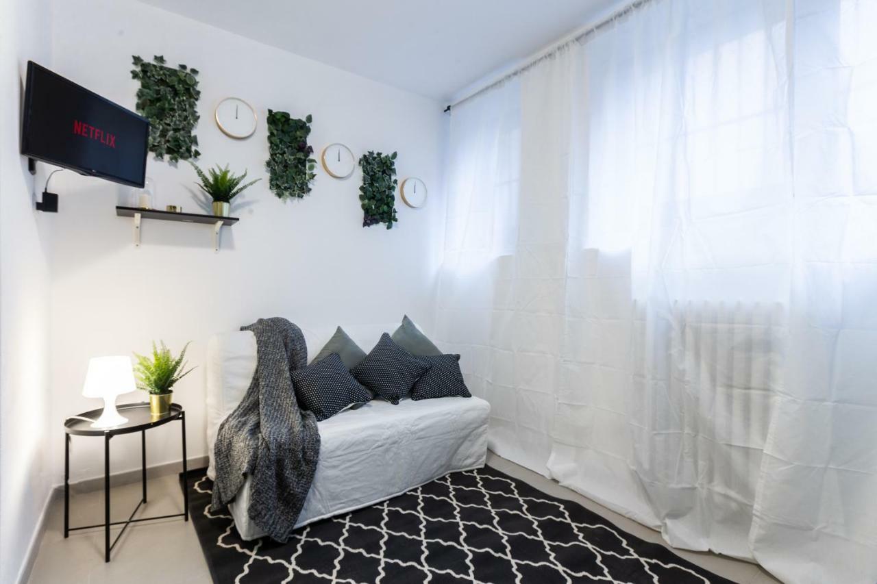 Apartment Paruta 65 Milan Bagian luar foto