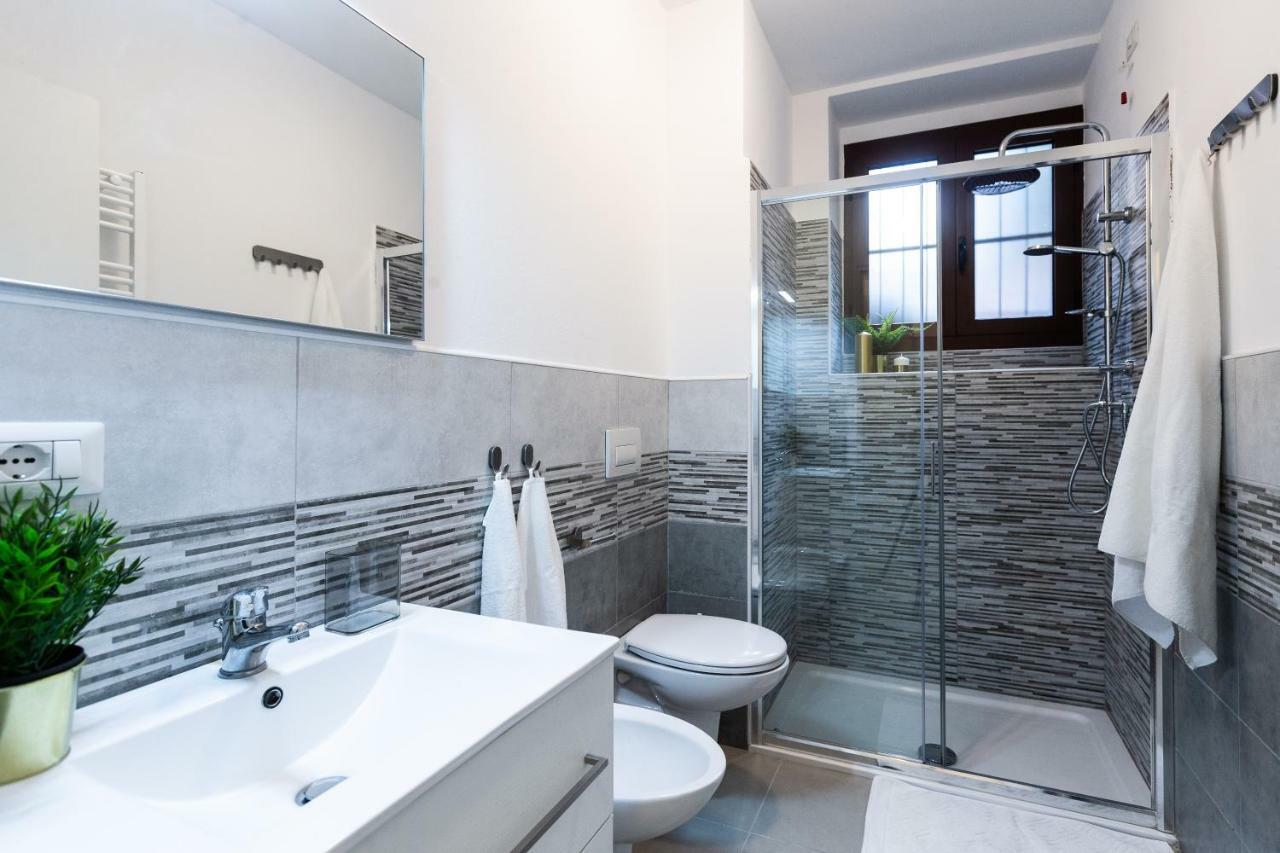 Apartment Paruta 65 Milan Bagian luar foto