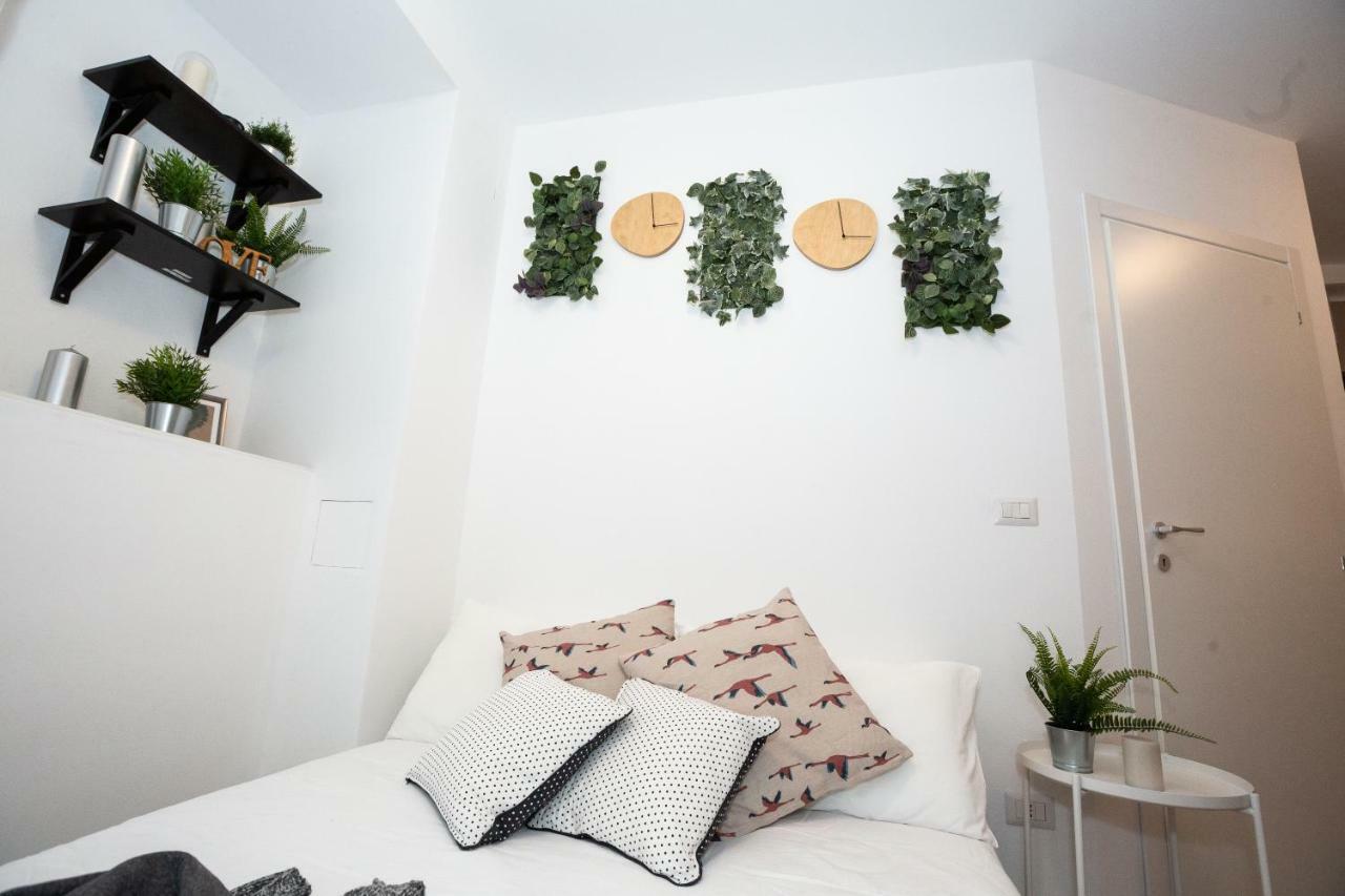 Apartment Paruta 65 Milan Bagian luar foto