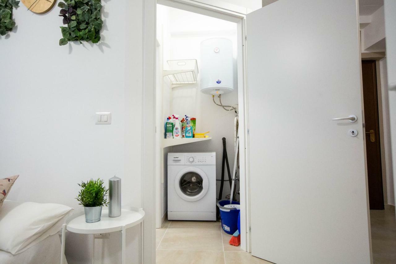 Apartment Paruta 65 Milan Bagian luar foto