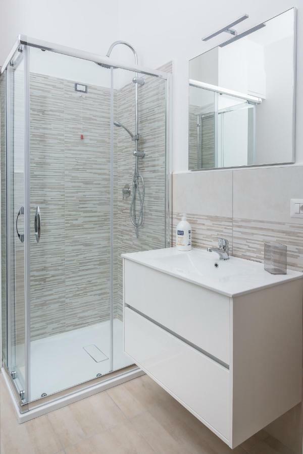 Apartment Paruta 65 Milan Bagian luar foto