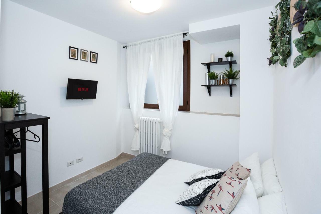 Apartment Paruta 65 Milan Bagian luar foto