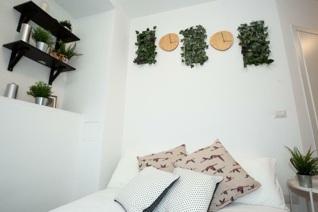 Apartment Paruta 65 Milan Bagian luar foto