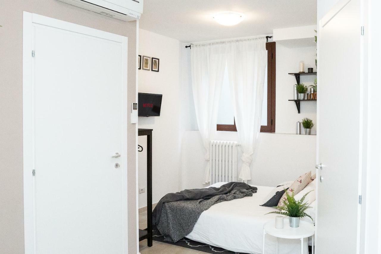 Apartment Paruta 65 Milan Bagian luar foto