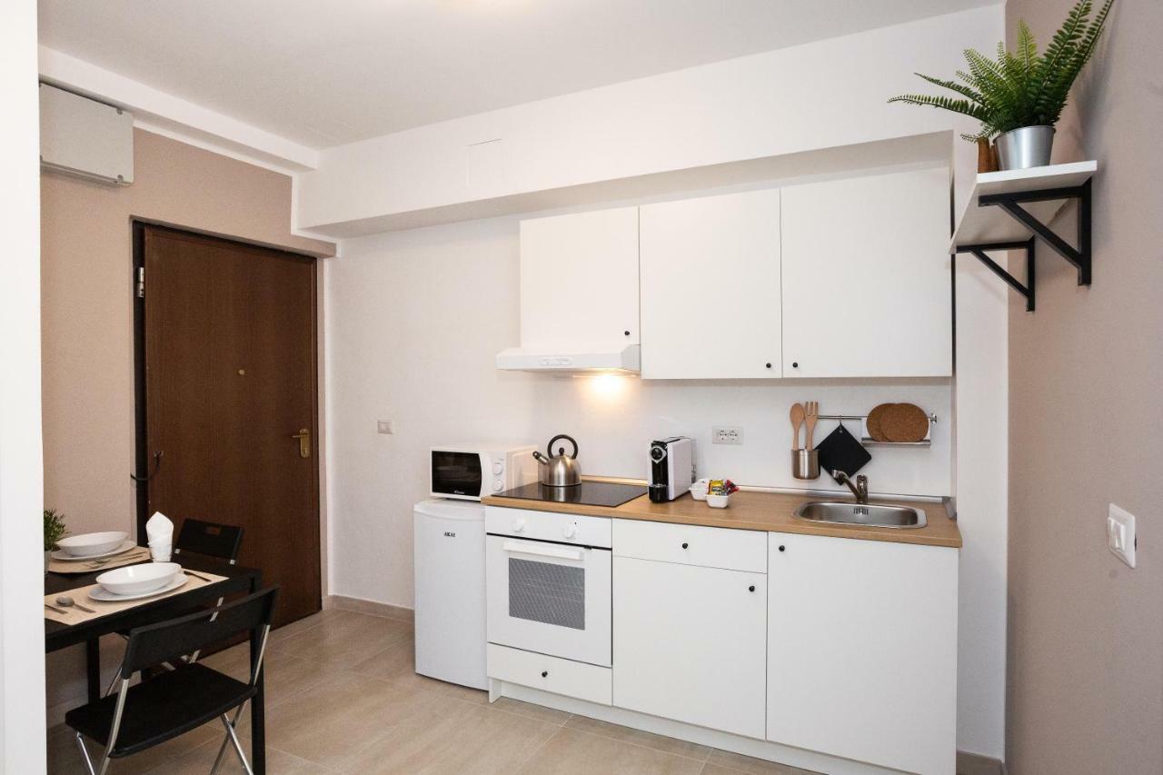 Apartment Paruta 65 Milan Bagian luar foto
